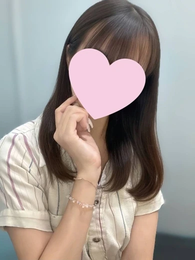 愛川 こころ